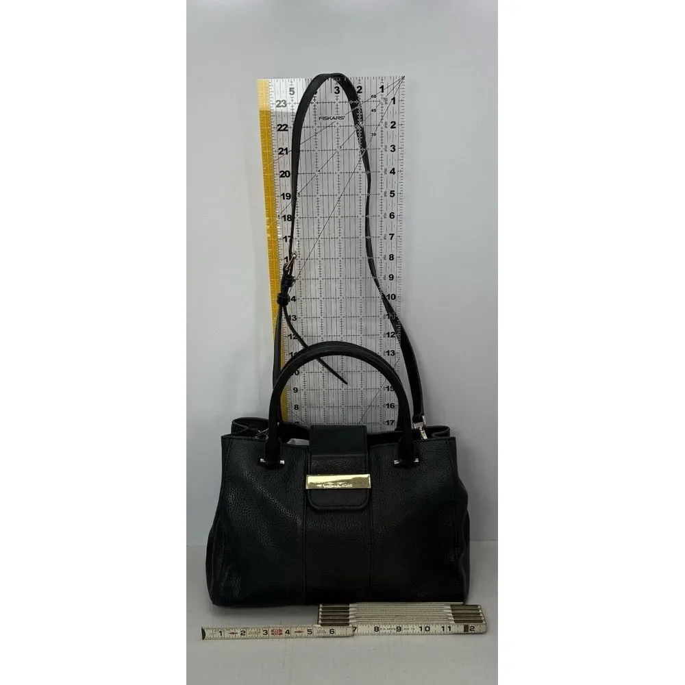 Michael Kors Pebbled Black Leather Bag With Gold Colored Logo Engraved‎ Hardware